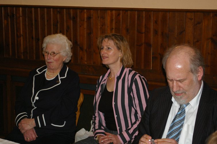 Mina 80.Geburtstag 037.JPG